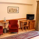 Forsthaus 3*
